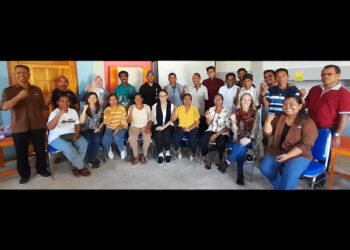 Ibu Elise Beacom dari Oxfam Australia: “Senang sekali mendengar segala pekerjaan baik yang berhasil dilakukan, dan untuk YPPS buat kerja luar biasanya terimakasih”